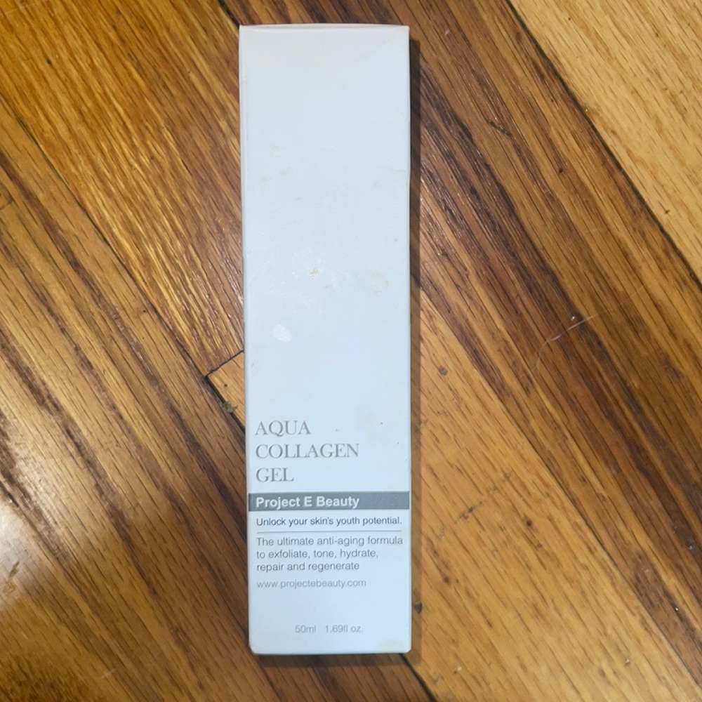 Aqua collagen gel by project E beauty works great and leaves your skin so soft